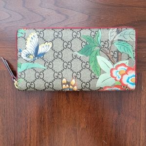 Gucci Tian Supreme Zip Wallet